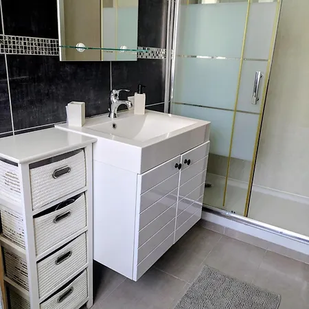 Апартаменты 2 Pieces Piscine Privee Ментона